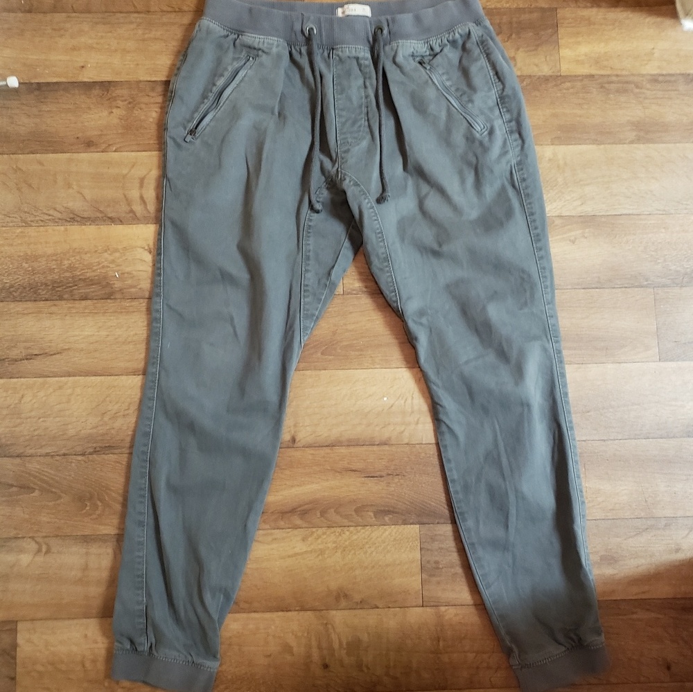 Hollister Mens Grey Cuffed Jogger Pants